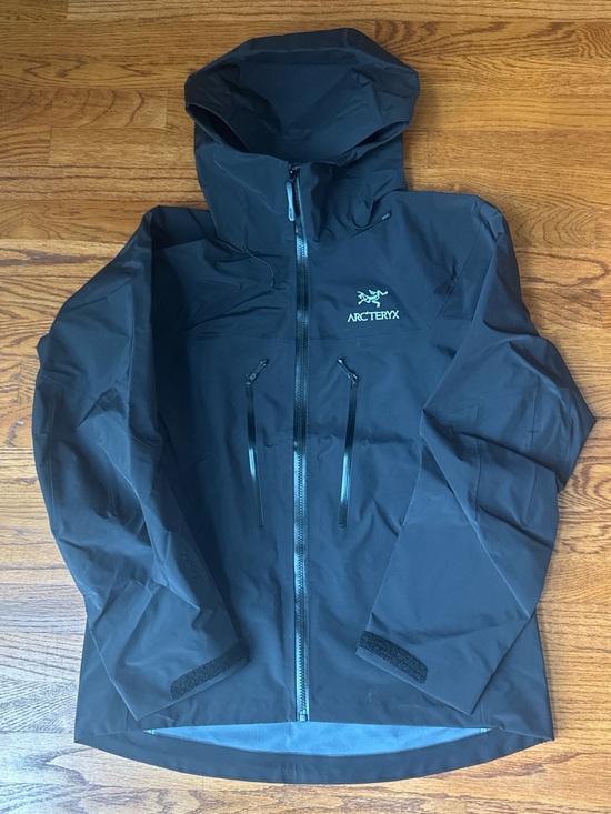 Arc'teryx Other - Arc'teryx Alpha SV Black Size Medium Waterproof Jacket